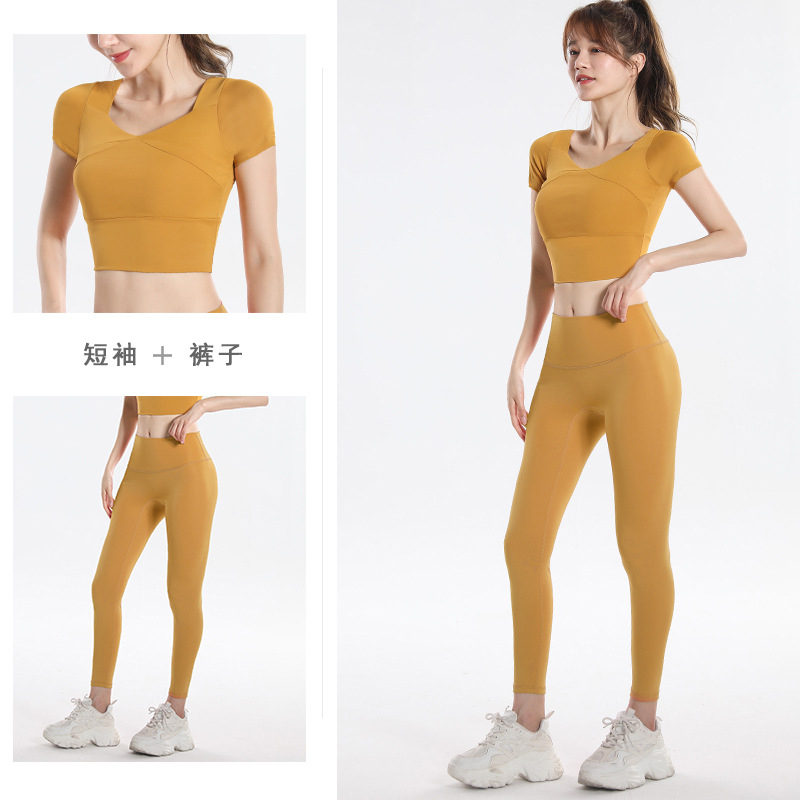 Quick Dry Set Sports Top With  - Yoga Fitness Women บทวิจารณ์และราคา