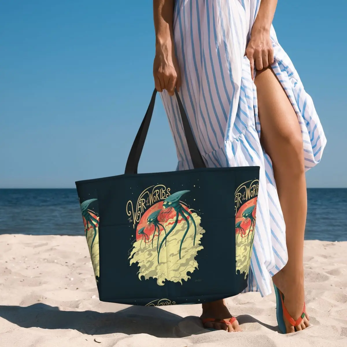 War Of The Worlds Beach Tote B - Yoga Fitness World บทวิจารณ์และราคา